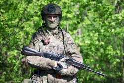 Russian servicemen undergo training in special military operation zone