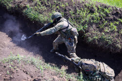 Russian servicemen undergo training in special military operation zone