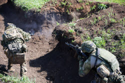 Russian servicemen undergo training in special military operation zone