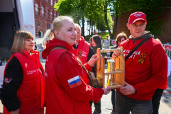 Акция "Огонь памяти" в Александровском саду