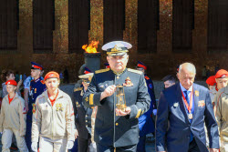 Церемония слияния Вечных огней в Волгограде