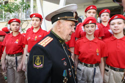 Поздравление ветеранов войны в Севастополе
