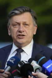 Первый тур повторных президентских выборов в Румынии
