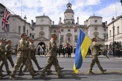 Парад по случаю 80-летия Дня Победы в Европе в Лондоне
