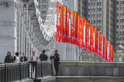 Preparations for upcoming Victory Day in Moscow