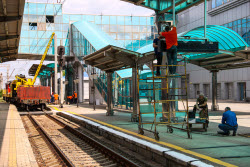 Donetsk railway station prepares to reopen