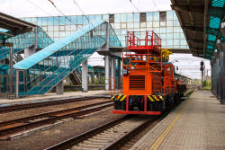 Donetsk railway station prepares to reopen