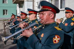 Акции в честь ветеранов в городах России