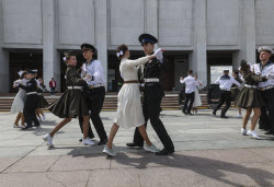 Preparations for upcoming Victory Day in Moscow