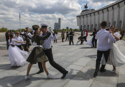 Preparations for upcoming Victory Day in Moscow