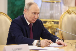 Встреча президента РФ Путина и президента Кубы Диас-Канеля