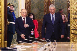 Встреча президента РФ Путина и президента Кубы Диас-Канеля