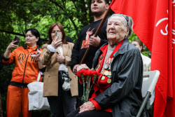 Поздравление ветерана ВОВ в Сочи