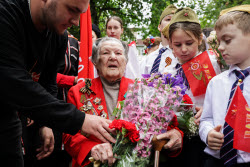 Поздравление ветерана ВОВ в Сочи