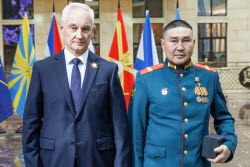 Награждение министром обороны РФ Белоусовым участников СВО