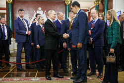 Обед от имени президента РФ Путина для глав иностранных делегаций
