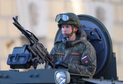 Military hardware heads for Moscow's Red Square on Victory Day