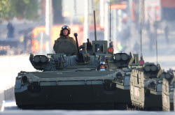 Military hardware heads for Moscow's Red Square on Victory Day