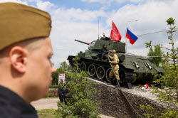 Празднование Дня Победы в Луганске