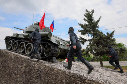 Празднование Дня Победы в Луганске
