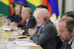 Presidents of Russia and Brazil meet in Moscow