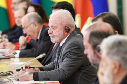 Presidents of Russia and Brazil meet in Moscow