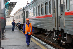 Donetsk Railway Station resumes operation