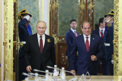 Presidents of Russia and Egypt meet in Moscow