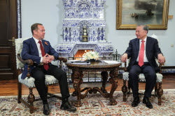 Russian Security Council Deputy Chairman Medvedev meets with To Lam, general secretary of Vietnamese Communist Party