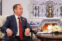 Russian Security Council Deputy Chairman Medvedev meets with To Lam, general secretary of Vietnamese Communist Party
