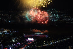 (+VIDEO) Victory Day firework display in Moscow