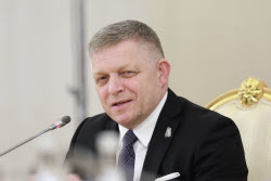 Russian President Putin and Slovak PM Fico meet in Moscow