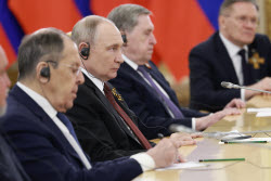 Russian President Putin and Slovak PM Fico meet in Moscow