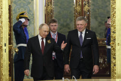 Russian President Putin and Slovak PM Fico meet in Moscow