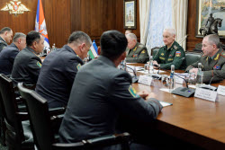 Встреча министра обороны РФ Белоусова и министра обороны Узбекистана Курбанова
