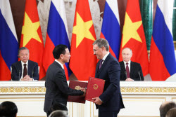 Russia's President Putin and Vietnamese Communist Party General Secretary To Lam meet in Moscow