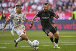 Чемпионат Германии по футболу: "Бавария" - "Боруссия М" - 2:0
