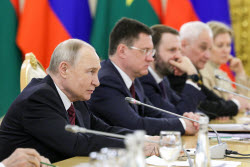 Встреча президента РФ Путина и президента Буркина-Фасо Траоре
