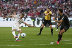 Чемпионат Германии по футболу: "Бавария" - "Боруссия М" - 2:0