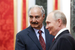 Встреча президента РФ Путина и командующего Ливийской национальной армией Хафтара