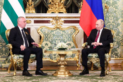 Presidents of Russia and Abkhazia meet in Moscow