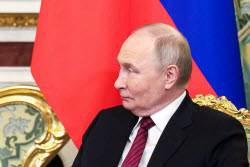 Встреча президента РФ Путина и президента Абхазии Гунбы
