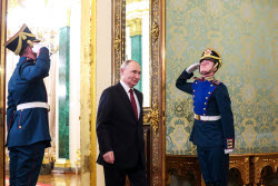 Встреча президента РФ Путина и президента Абхазии Гунбы