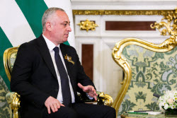 Встреча президента РФ Путина и президента Абхазии Гунбы