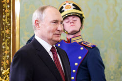Встреча президента РФ Путина и президента Южной Осетии Гаглоева