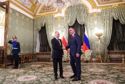 Встреча президента РФ Путина и президента Южной Осетии Гаглоева