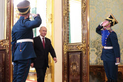 Встреча президента РФ Путина и президента Южной Осетии Гаглоева