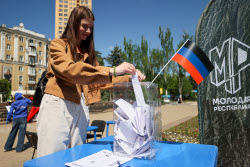 Historical reenactment of 2014 status referendum in Donetsk