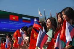 Professor Gagarinsky vessel handed over to Vietnam-Russia Tropical Centre