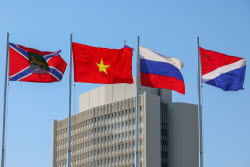 Professor Gagarinsky vessel handed over to Vietnam-Russia Tropical Centre